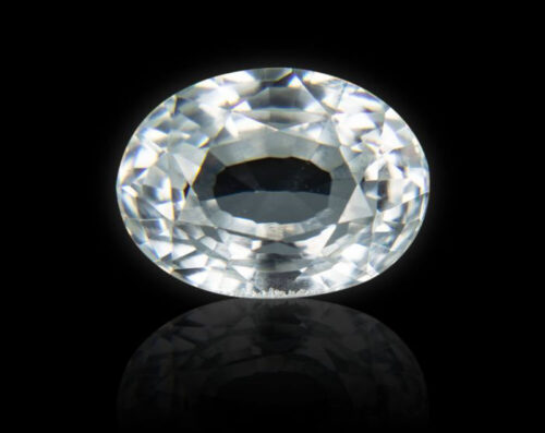 व्हाईट टोपाझ रत्न (White Topaz) 3.25 Ratti